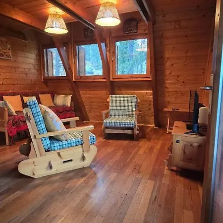Natura Il Rifugio Dello Scoiattolo Chalet Cavaliere (Cosenza)