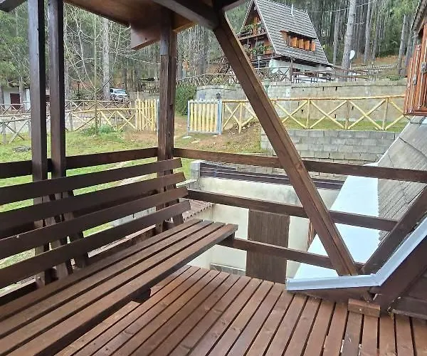 Natura Il Rifugio Dello Scoiattolo シャレー Cavaliere